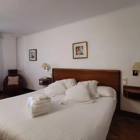 Hotel Adsera