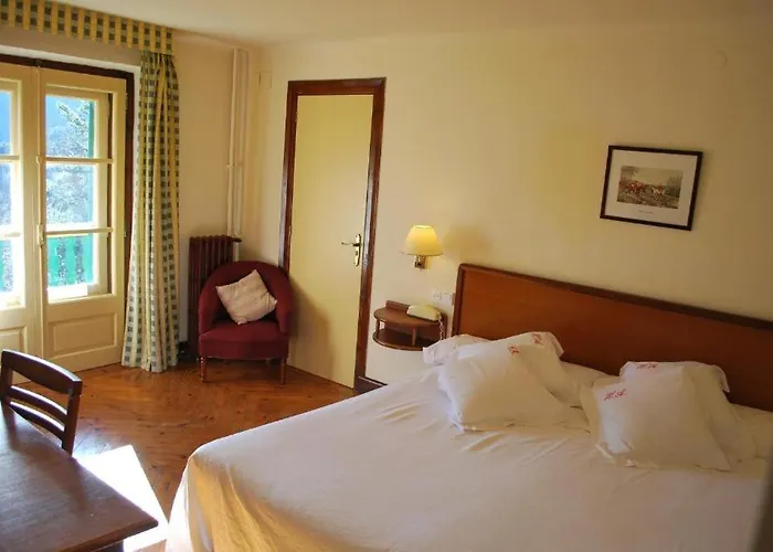 Adsera Hotel