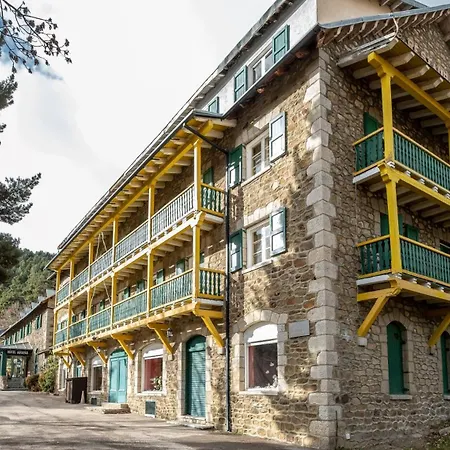 Adsera 3* La Molina Alp